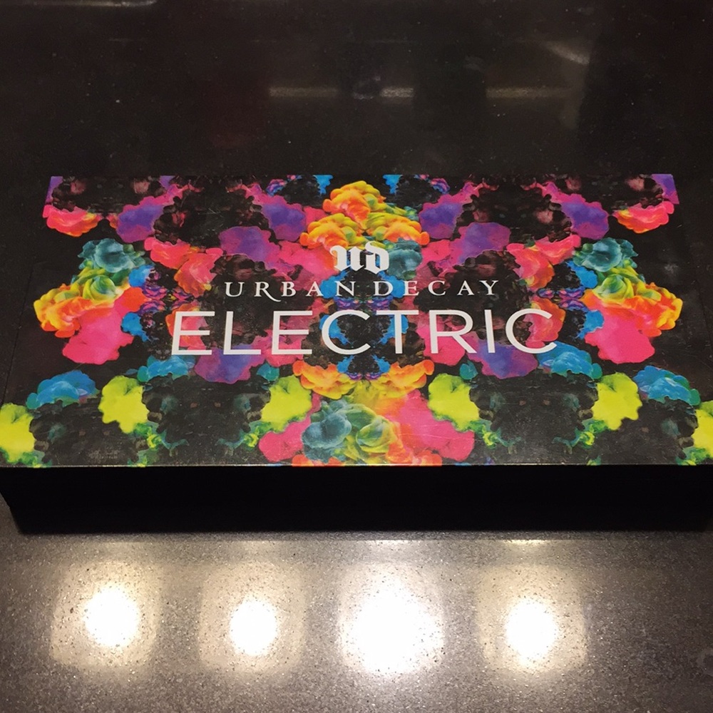 Urban Decay Electric Eyeshadow Palette
